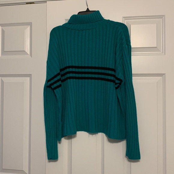 Keren turtleneck sweater - Picture 2 of 5